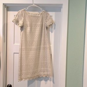 LIKE NEW Womens size 4 cream lace dress